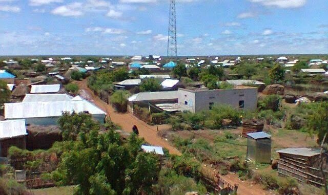 Xuddur oo halis ugu jirta inay gacanta u gasho kooxda Alshabaab