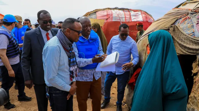 {DAAWO SAWIRADA} Hay,adda Sodma oo Booqatay Magaalo Horay Shabaab U Go,doomiyeen