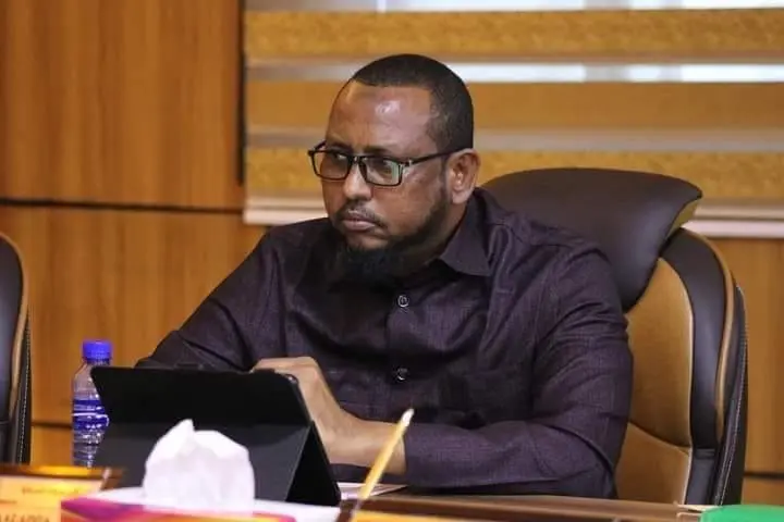 Wasiirka Arimaha Diiinta Maamulka  Jubaland oo lagu qarxiyay duleedka Kismaayo