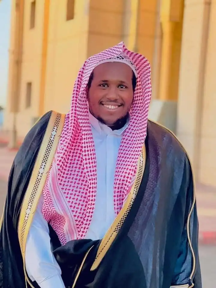 Maamulka Masjidka Cali Jamcaale oo iska fogeeyay Wadaad caro abuuray