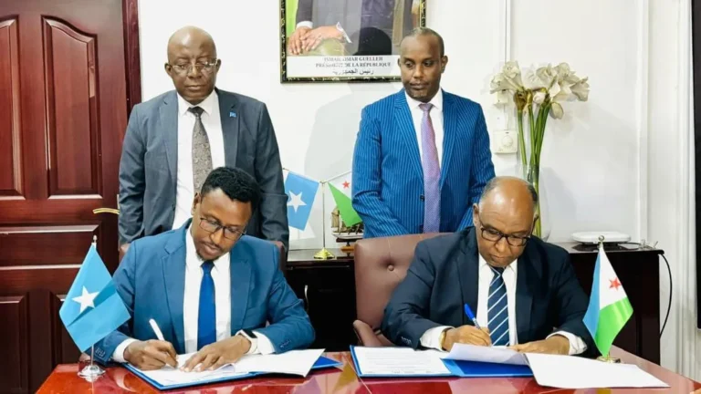 Muxuu Yahay Hishiiska Cusab aay Kala Saxiixteen Soomaaliya iyo Jabuuti?