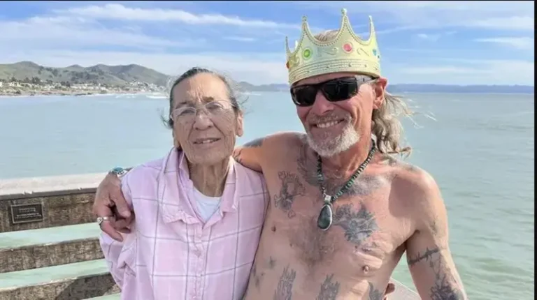 Qisada jacayl ee ninkii darbi jiifka ahaa iyo garoobtii taajirad ahayd ee mahadisay la joogiisa