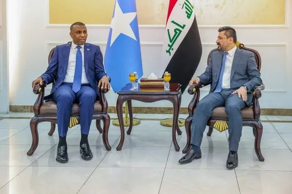 {DAAWO SAWIRADA} Wafdigiisa Ra’isul Wasaare Xamse Barre oo Gaaray Magaalada  Baqdaad ee Dalka Ciraaq