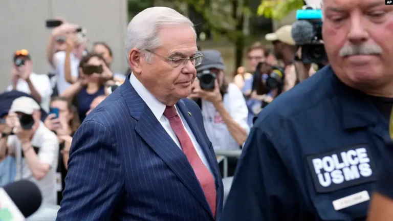 An American congressman found working for Egypt and accepting bribes