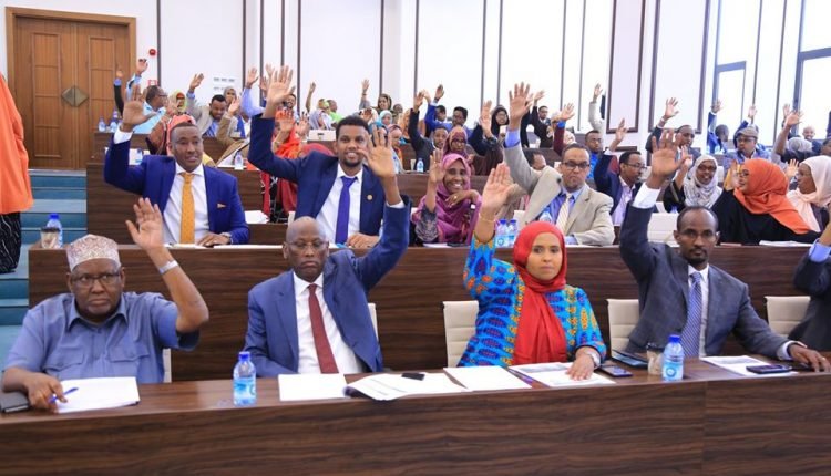 Xildhibaannada mucaaradka ee BF oo soo saaray go’aanno culus