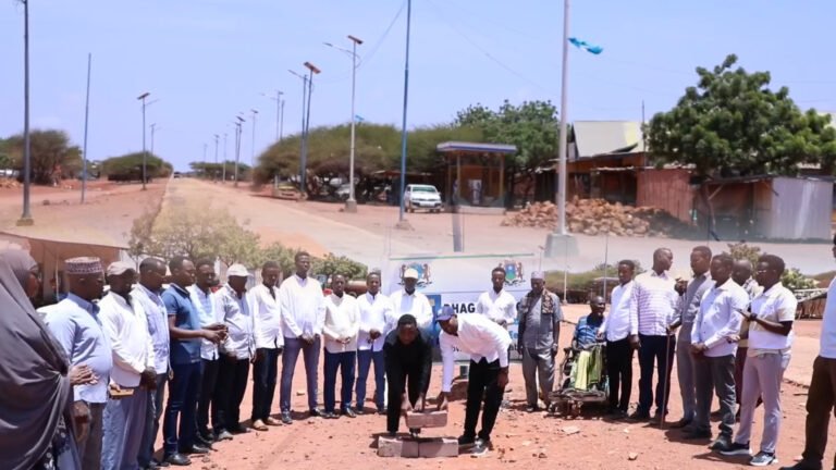 {DAAWO MUUQAALKA} Degmada Matabaan oo laga dhagax dhigay Aargo