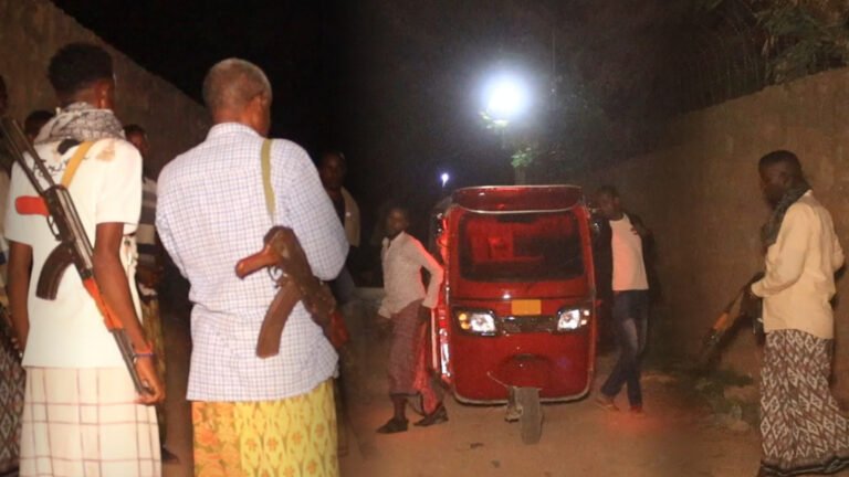 {DAAWO MUQAALKA} Shacabka Baladweyne oo hubkooda qaatay si ay Iskaga Difaacaan Burcada.