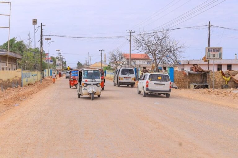 Haweeyneyn Gaber yar ku dishay Gaalkacyo oo Manta Maxkamadda Mudug la horgeeyay.