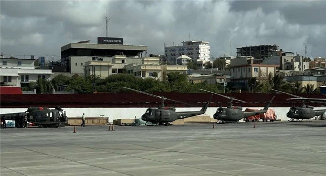 Italy Provides Somalia with Four Bell Helicopters for Anti-Shabab Operations.