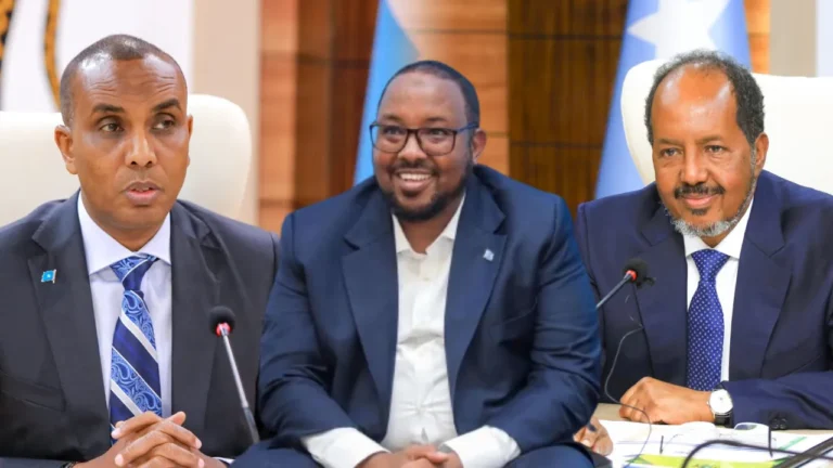 {DAAWO MUQAALKA}  Hogaamiyaha SCC Khaatumo “Madaxda Hadda joogto Soomaaliya Masuuliyad ma qaadi karaan”