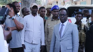 {DAAWO MUQAALKA} Gudoomiye Yabooh ”Waxaan Dhageeysanay Cabashadooda Dadkii banaanbaxa dhigayey”