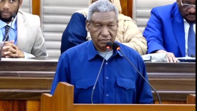 {DAAWO MUQAALKA} Xildhibaan C/kariin Cumar “Waa mudnaanta koowaad oo dowlad leedahay waa in la helaa canshuurta.”