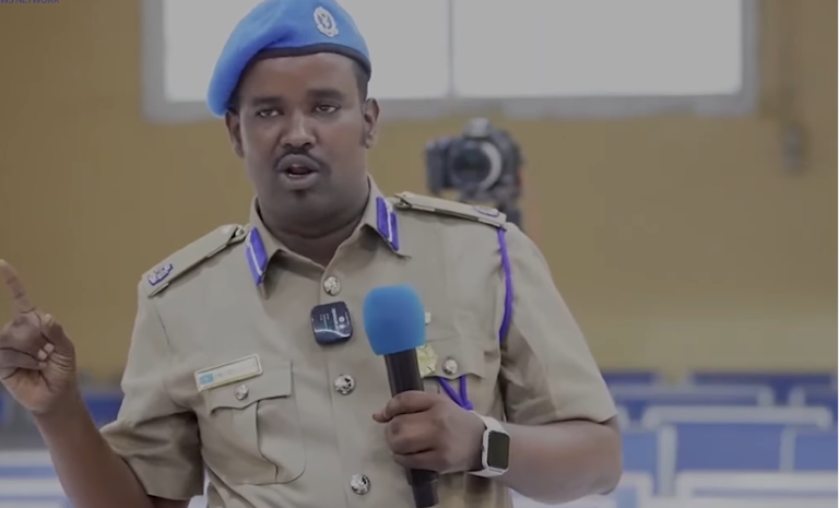 Maxeey Yihiin Saraakiisha Ciidan ee DFS Dabagalka Ku Haayso?