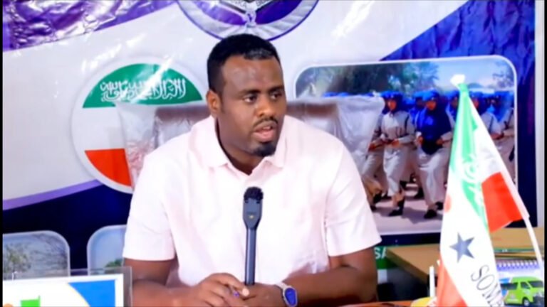 {DAAWO MUQAAALKA} Gudoomiyaha Gobolka Sanaag oo si adag ugu hadlay waxyaabaha maalmahan ka dhacayay degmada Ceerigaabo