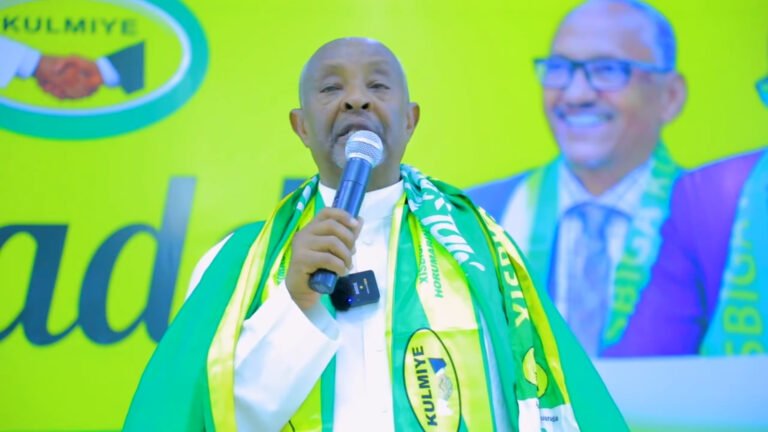 {DAAWO MUQAALKA} Gudoomiye Kaahin”Xisbiga KULMIYE Iyo Xukuumadiisubu Waxay Diyar U Tahay Wax Kasta Oo Xaalada Sool”