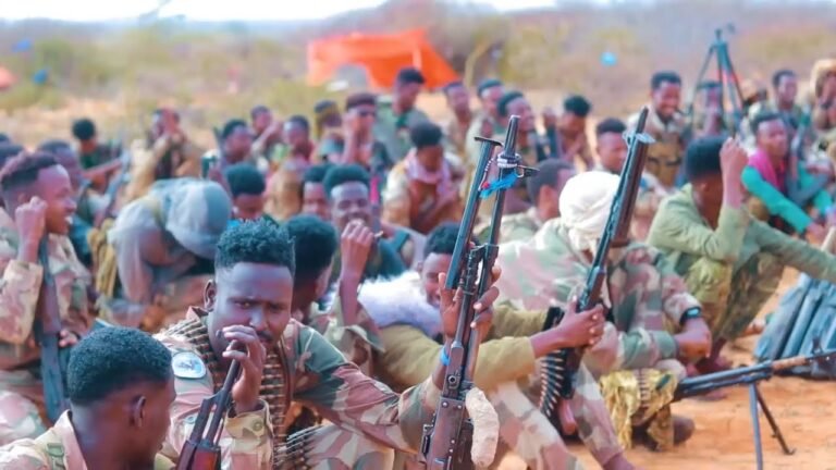 {DAAWO MUUQAALKA} Ciidamada Dowladda oo u Diyaar Garoobay Dagaal ka dhan ah AS.