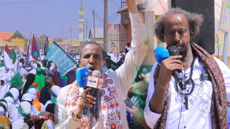 {DAAWO MUQAALKA} Masuuiyiin Gaalkacyo uga qeyb galay isku soo bax lagu maamuusayay dhalashada Nabi Muxamed NNKH.