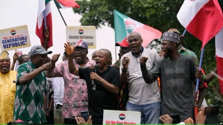 Arrested Nigerian workers’ union leader freed.