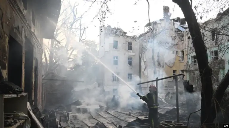 Ruushka iyo Ukraine oo wadahadallo nabadeed ku leh Geneva .