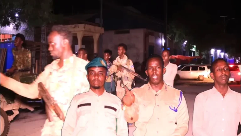 {DAAWO MUQAALKA}  Shaqaaqo ka Dhacday Cadaado iyo Booliska oo Amaro Cusub Dul dhigay.