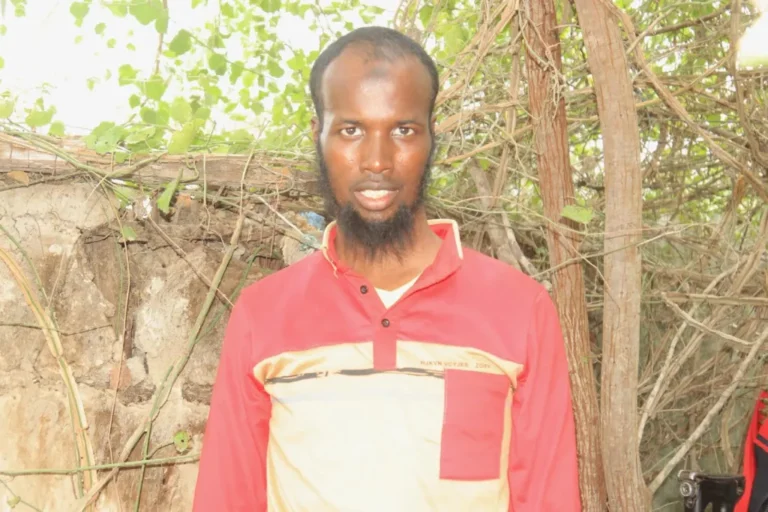 Dowladda Soomaalia oo maanta soo bandhigtay Qaasim Axmed Dhuxul oo AS Ka Tirsanaa