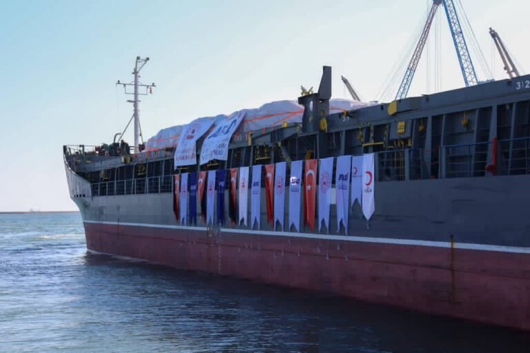 {DAAWO SAWIRADA} Turkiga oo Soomaaliya u soo dirtay Markab sida Shixnad Gargaar.