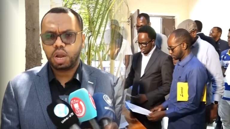 {DAAWO MUUQAALKA} Lama aqbali-karo in dadkii maamulka loo xil saaray aysan shaqadii loo igmaday qabaneyn