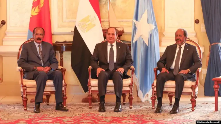 Muxuu ka yiri Madaxweynaha Eriteriya oo ka hadlay heshiiskii ay wada galeen Masar iyo Soomaaliya.?