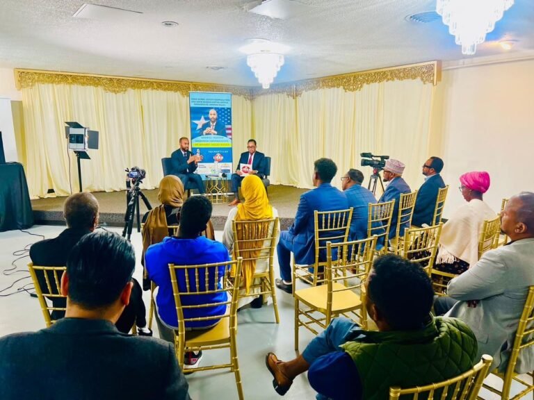 {DAAWO SAWIRADA} Wasaarada Caafimaadka oo Kulan La Yeelatay Dhaqatiirta Guud iyo Bahda Caafimaadka