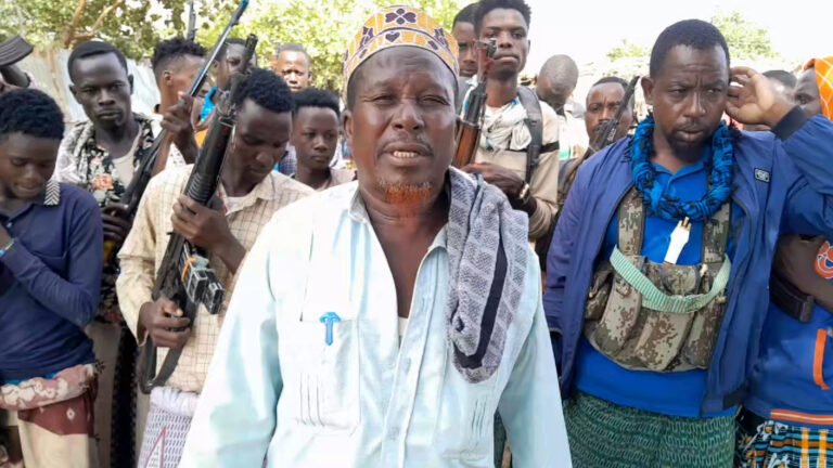 {DAAWO MUUQAALKA} Ciidamada Amisom Ee Jabuuti Oo Dhaxdhaxaadin Kabilabay Beelo Dhawaan Ku Dagaalamay Jalaqsi