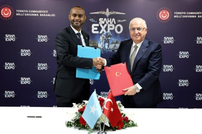 {DAAWO SAWIRADA} Soomaaliya iyo Turkiga oo heshiis horleh kala saxiixdey