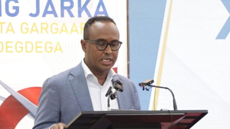 {DAAWO MUUQAALKA} Gudoomiyaha SODMA Maanta waxaan Furnay Xarunta Gargaarka Deg Deg ah.