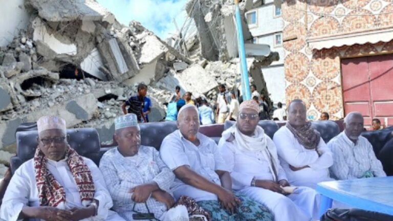 {DAAWO MUUQAALKA} Heshiis laga gaaray Dhibaatadii ka dhalatay Dabaqyadii ku dumay Suuqa Bakaaraha.