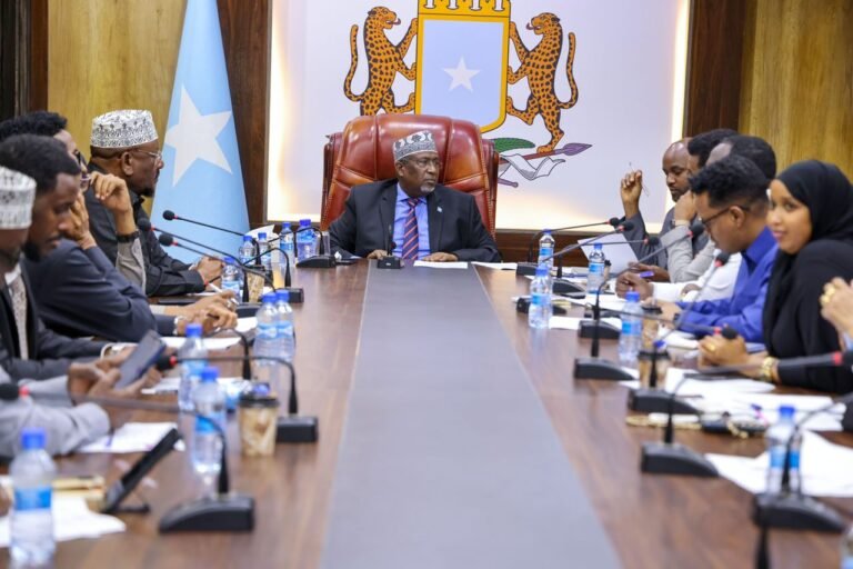 {DAAWO SAWIRADA} Guddiga Joogtada Golaha Shacabka oo kulankiisa 11-aad yeeshay