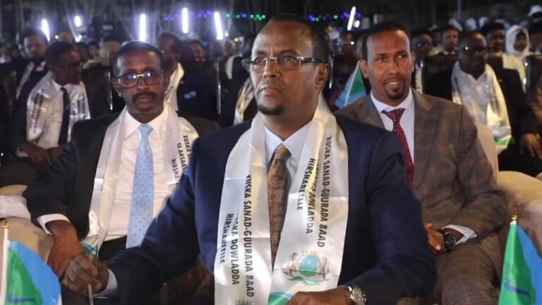 {DAAWO MUQAALKA}   Madaxweynaha Hirshabeelle khudbad xasaasi ah ka jeediyay sanad guurada maamulka hirshabelle