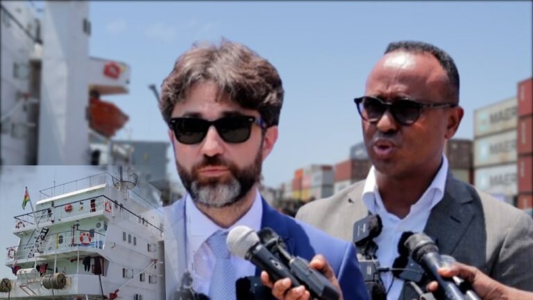 {DAAWO MUUQAALKA} Markab Gargaar ah oo Soo Gaaray Muqdisho