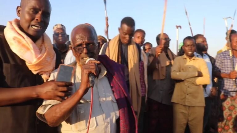 {DAAWO MUUQAALKA} Shirib cajiib ah oo lagu soo bandhigay deegaanka biya cadde.