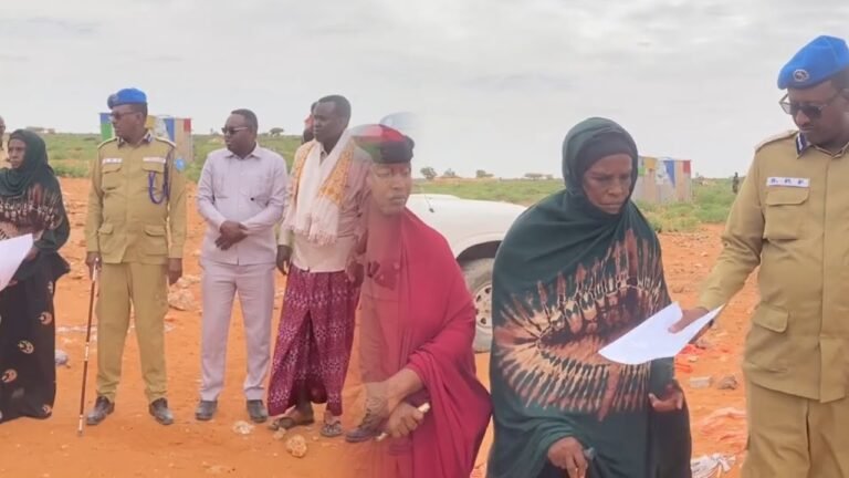 {DAAWO MUUQAALKA} Maamulka Gobolka Mudug oo Maanta wareejiyey dhul 10 sano ka badan sharci darro loo heystay.