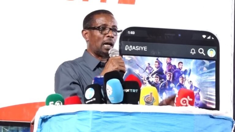 {DAAWO MUUQAALKA} Abwaan Guure “Filimkan waxa uu soo bandhigay quruxda magaalada Muqdisho, iyo bilicda Xeebta.”