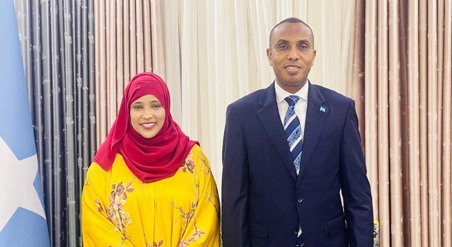 Lataliye sare oo ka tirsaneyd Xafiiska Ra’iisul Wasaare Xamse oo is casishay.