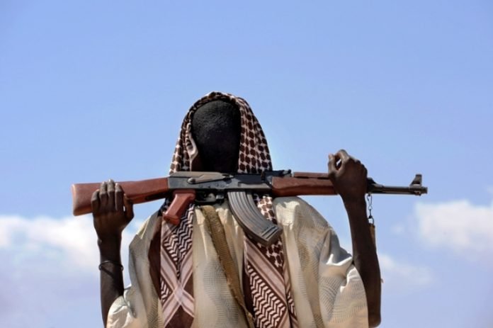 Maleeshiyaad la wareegay dhul dowladda ka burburisay dadkii deganaa