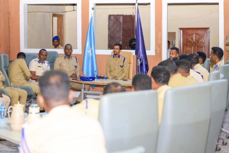 {DAAWO SAWIRADA} Booliiska Soomaaliya oo ka shiray ilaalinta xaquuqda Muwaadiniinta.