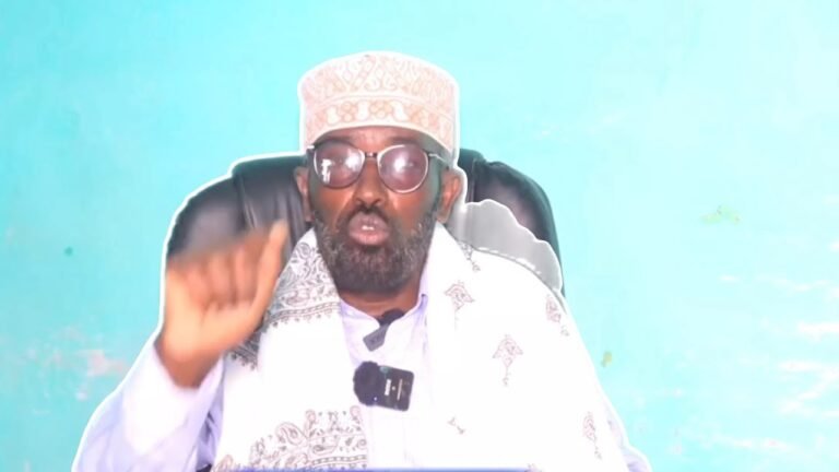 {DAAWO MUQAALKA} Garaad Jaamac oo ka Digay Doonyo ka jillaabta Xeebaha Garacad