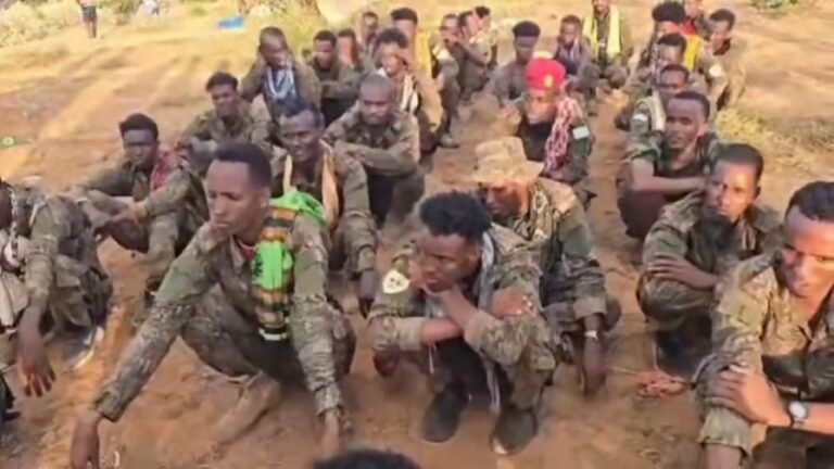 {DAAWO MUQAALKA} Ciidamo ka tirsan Jubbaland oo isku dhiibay kuwa DFS