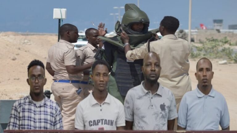 {DAAWO MUQAALKA} Koox la qabtay iyagoo wata Qarax.