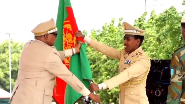 {DAAWO MUQAALKA} Qaabkii Eey U Dhacay Munaasabadda xil-wareejinta Taliyaha Ciidanka Xoogga Dalka.