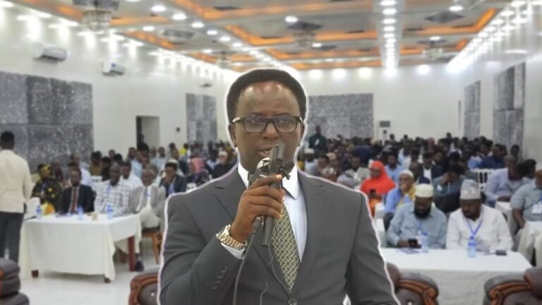 {DAAWO MUQAALKA} Yabooh ‘Dalku Doorasho qof iyo Cod ah buu aaday ee dowladda Reer Banaadiroow ku garab istaaga’