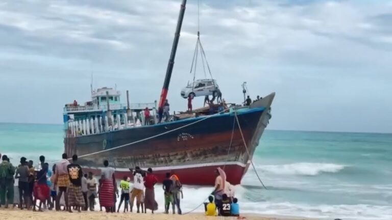 {DAAWO MUQAALKA}  Doon waday xamuul laga dejin tabay delada Hobyo oo xaabta ku so ocaarisay.