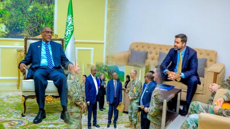 {DAAWO MUQAALKA}  Maxeey ka wada hadleen Madaxweynaha Somaliland Safiirka Maraykanka Soomaaliya iyo Taliska AFRICOM?