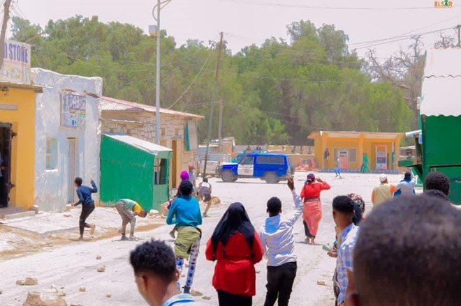 Magaalada Ceerigaabo waxaa ka Barakacay Dad kabadan 43,000 qof.